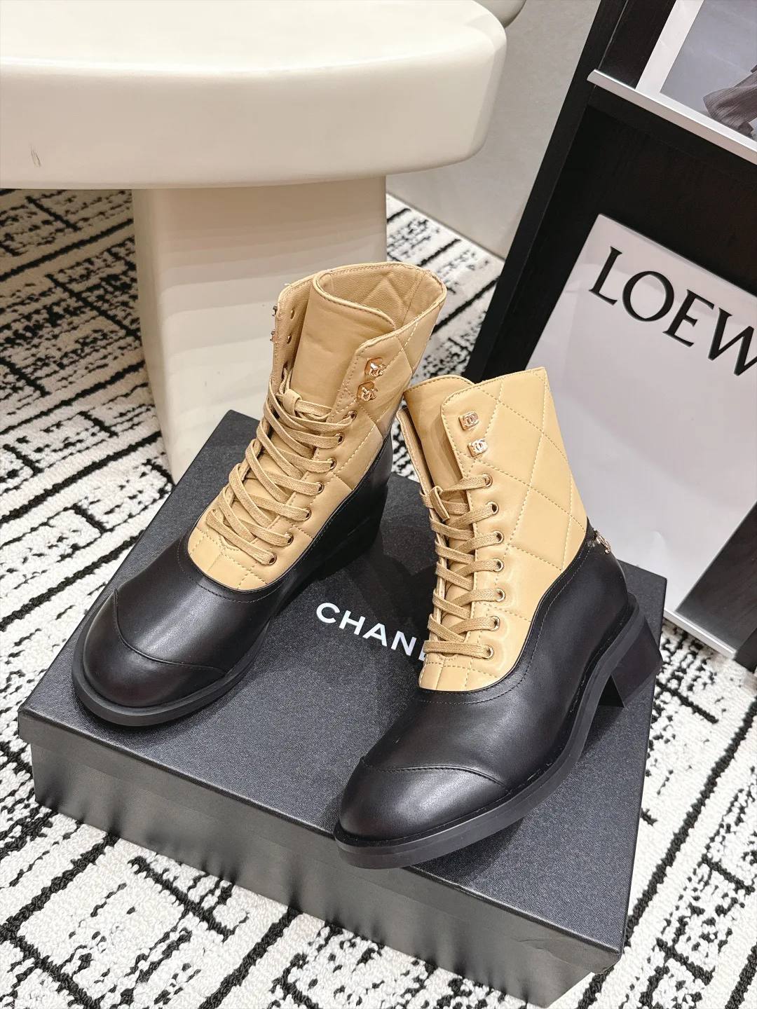 Ботинки Женские Chanel 18497864