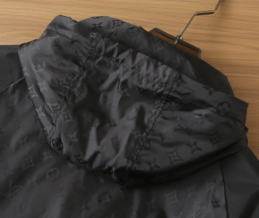 Куртки И Пуховики Мужские Louis Vuitton 9949817