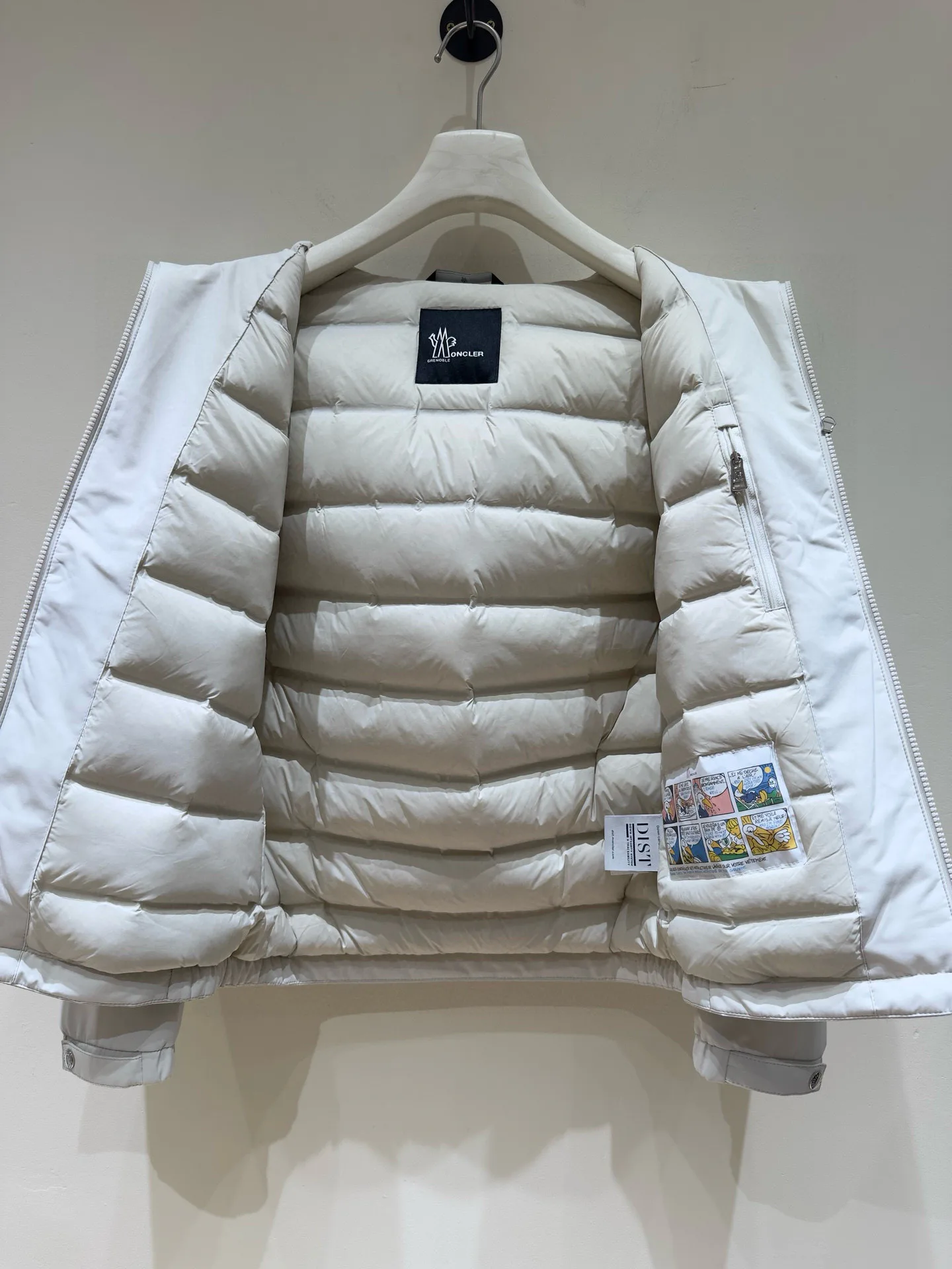 Куртки И Пуховики Мужские Moncler 1857779
