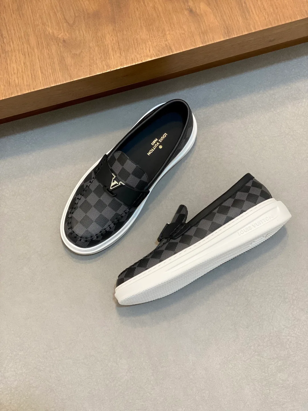 Кроссовки Мужские Louis Vuitton 11891575