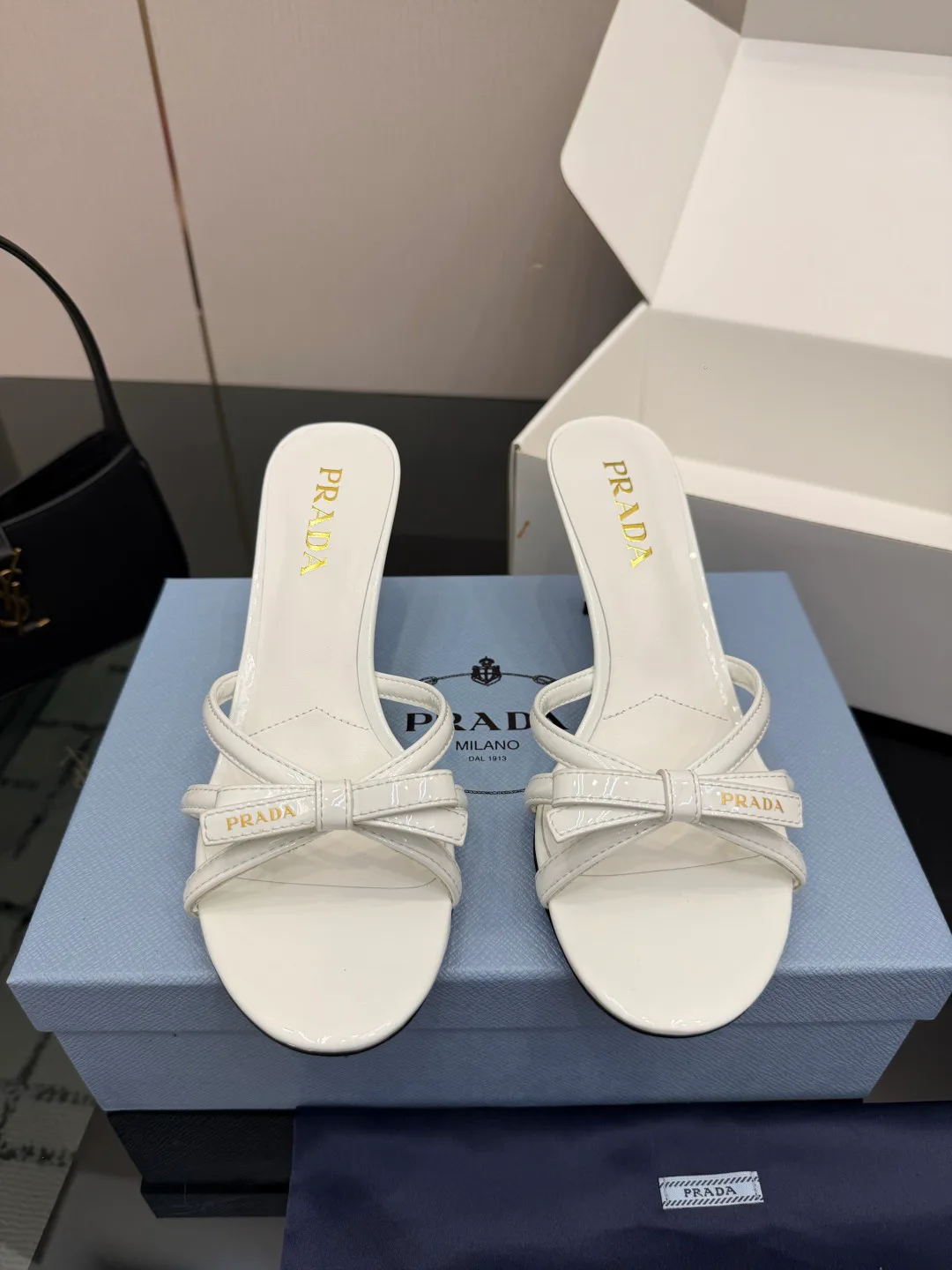 Босоножки Женские Prada 16960882