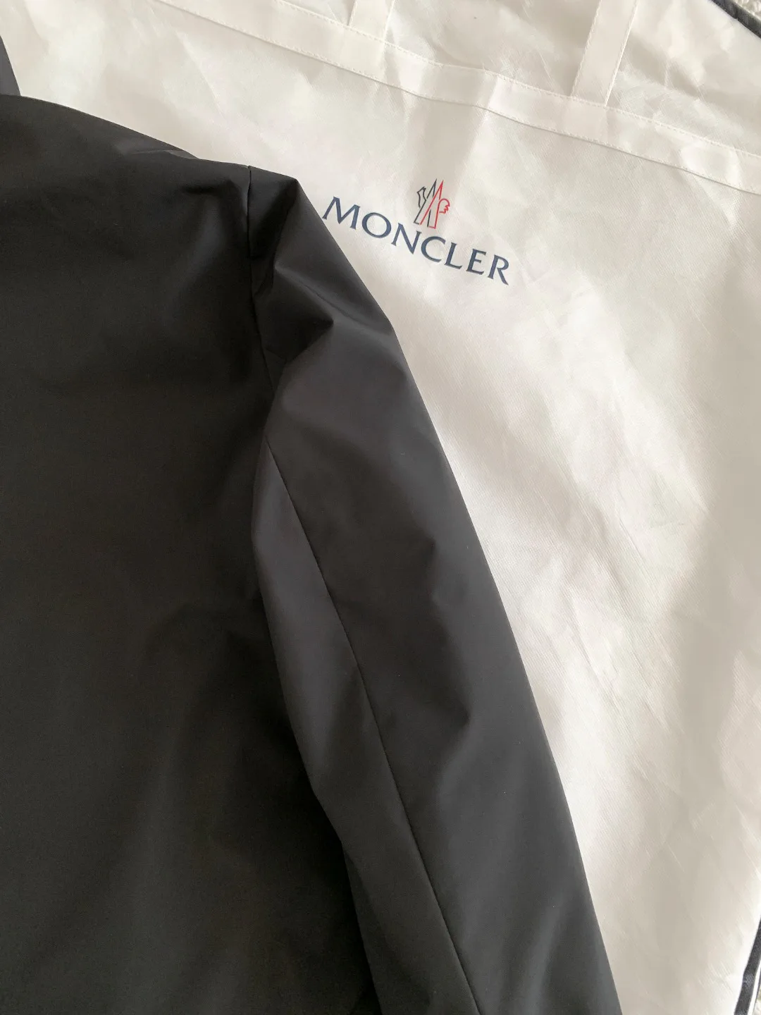 Куртки И Пуховики Мужские Moncler 512317