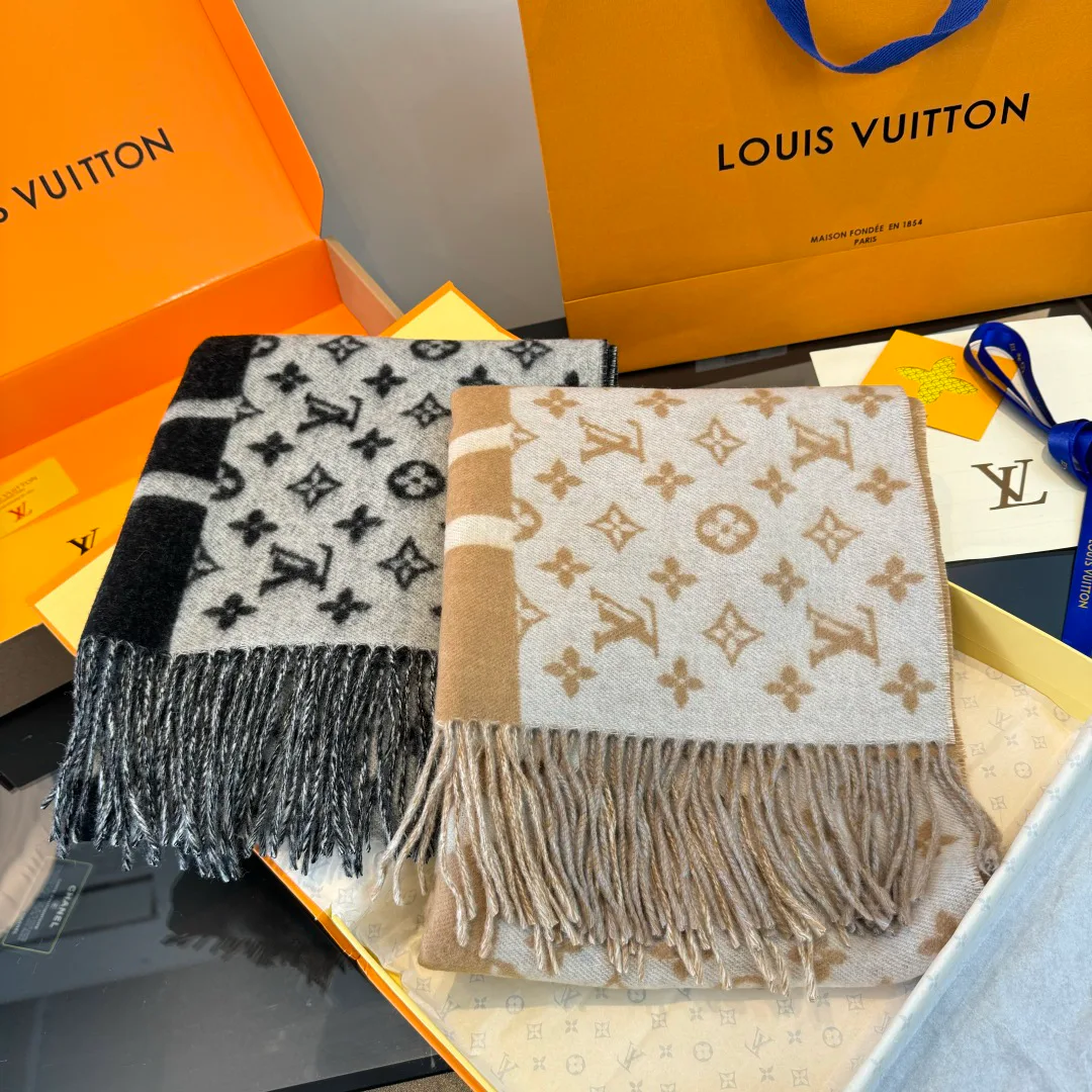 Шарфы Louis Vuitton 18627237