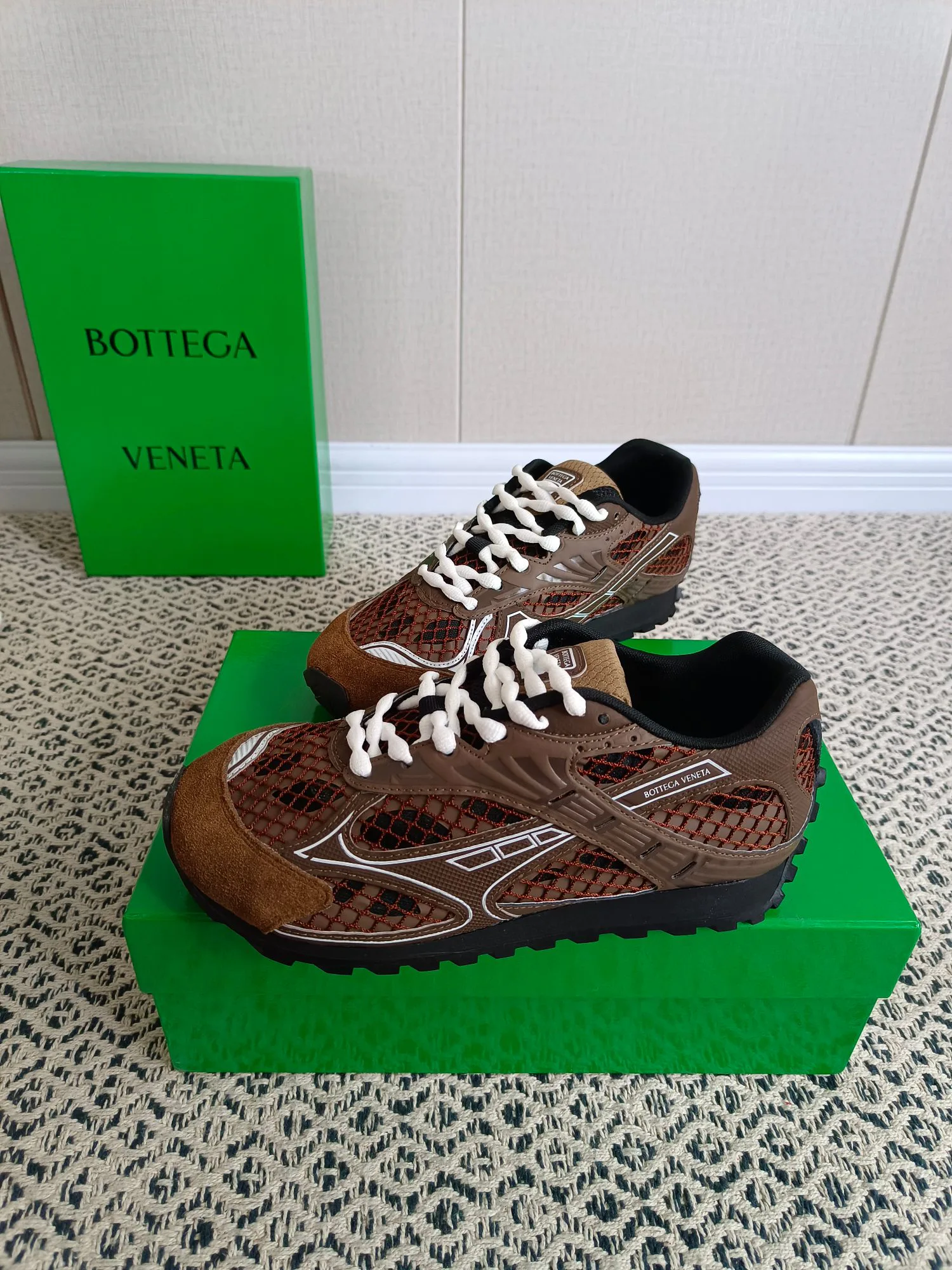 Кроссовки Женские Bottega Veneta 18273982