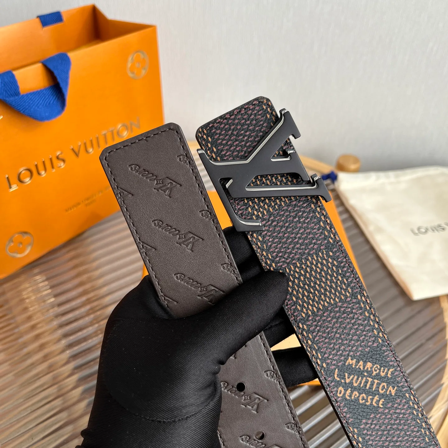 Ремни Louis Vuitton 10399064