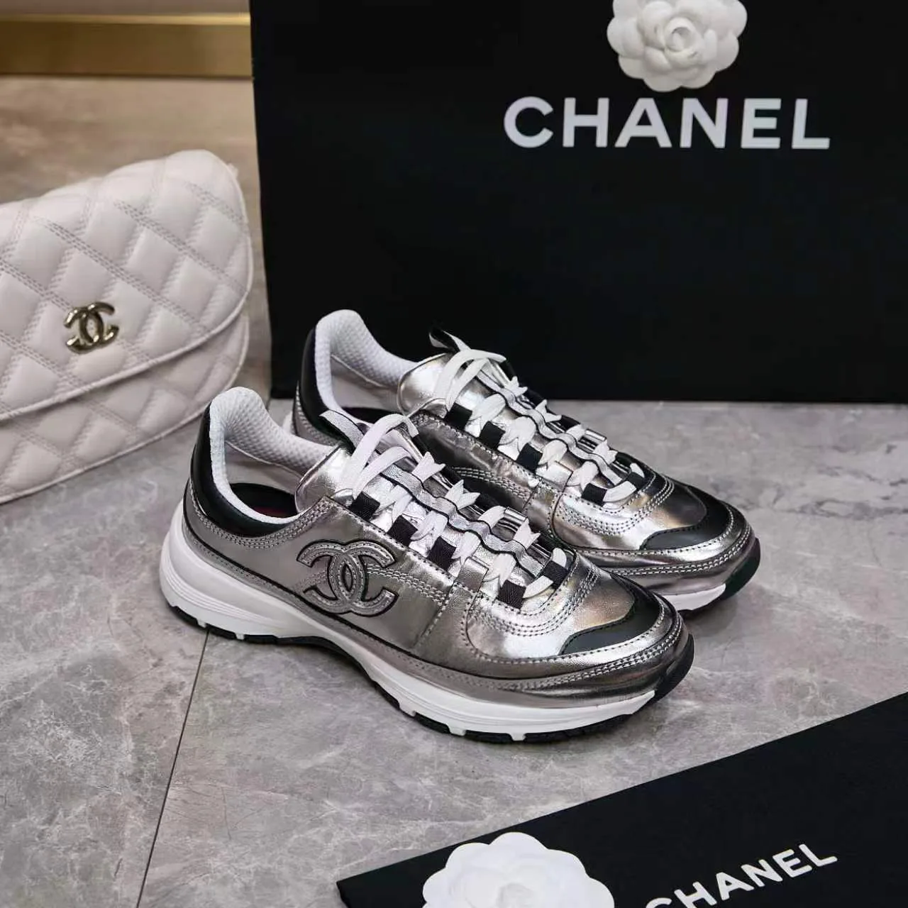 Кроссовки Женские Chanel 19718572