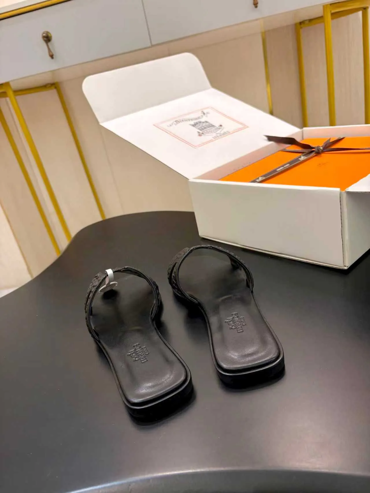 Шлепанцы Женские Hermes 379534