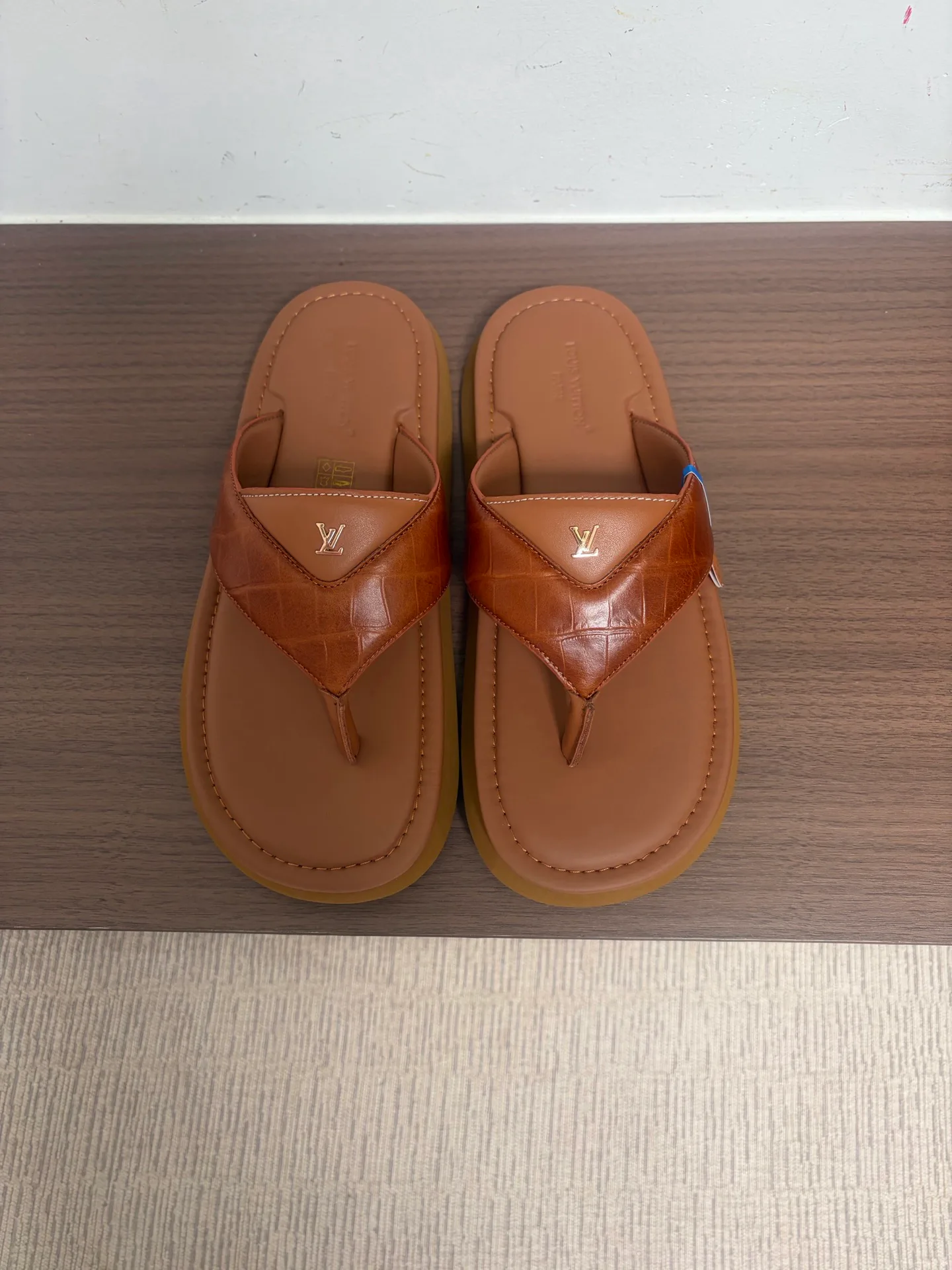 Шлепанцы Мужские Louis Vuitton 17530573