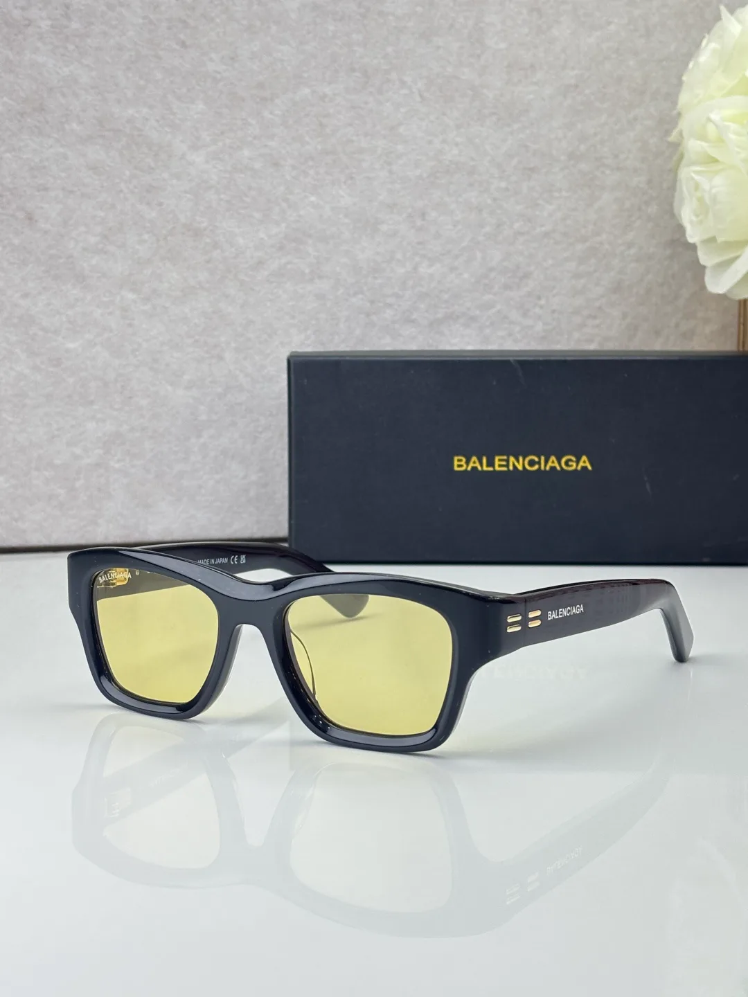 Очки Balenciaga 18642751