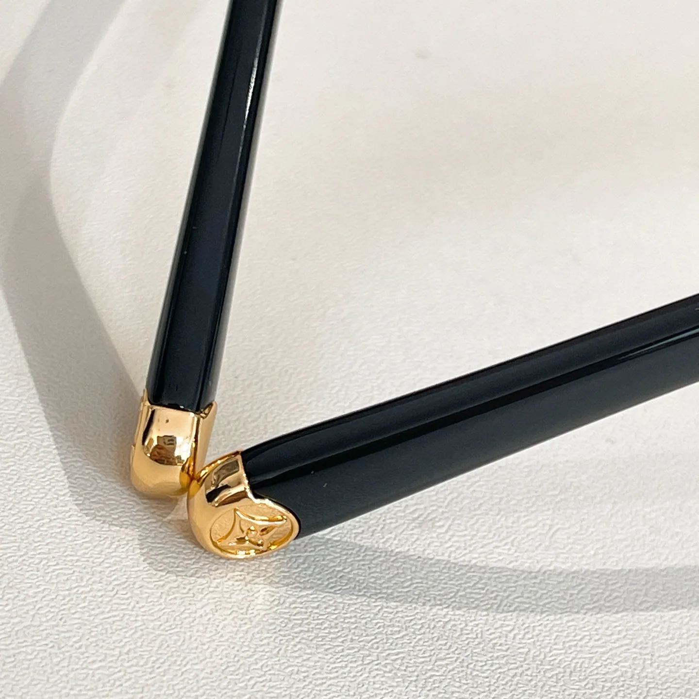 Очки Louis Vuitton 11679524