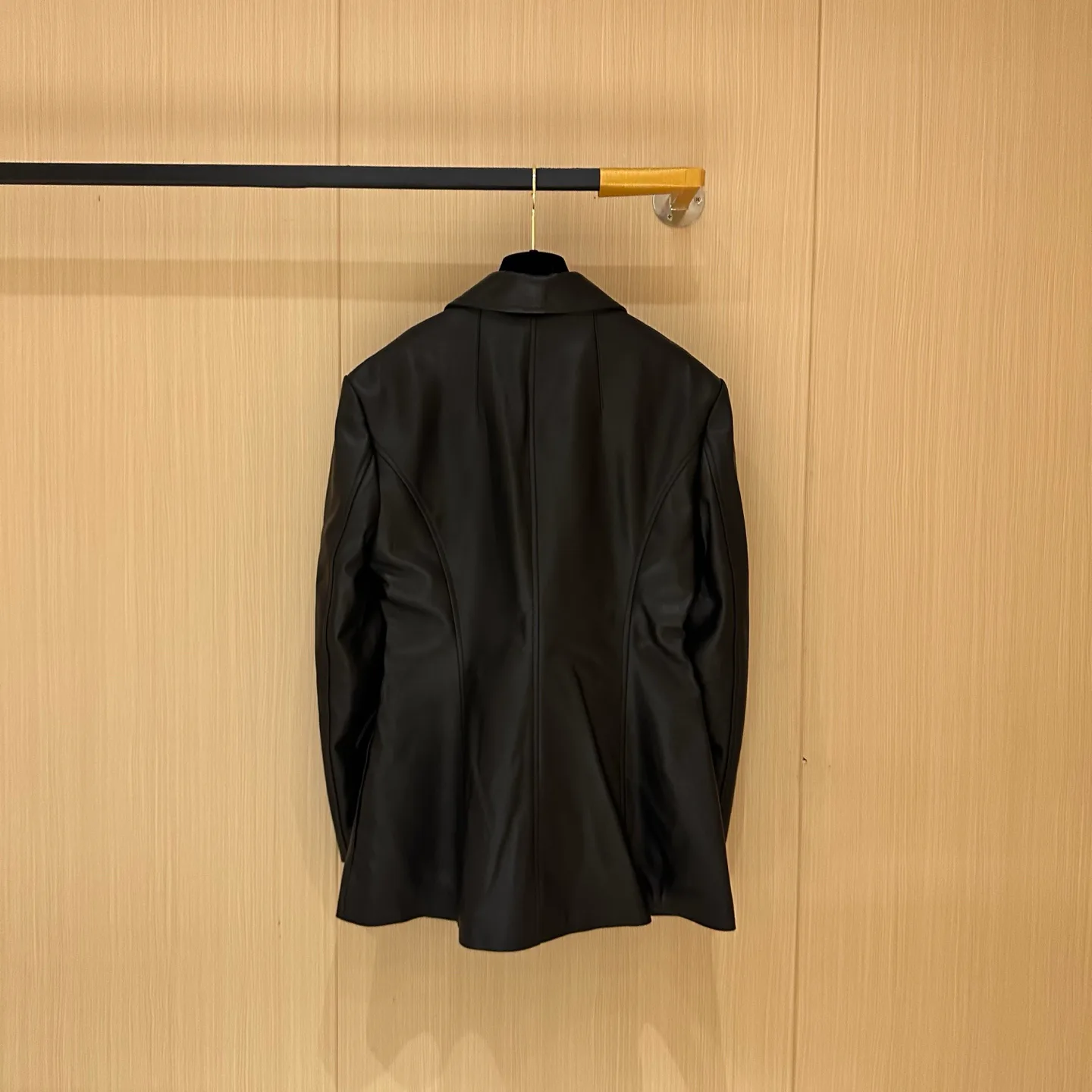 Кожаные Куртки И Дублёнки Женские Balenciaga 11155446