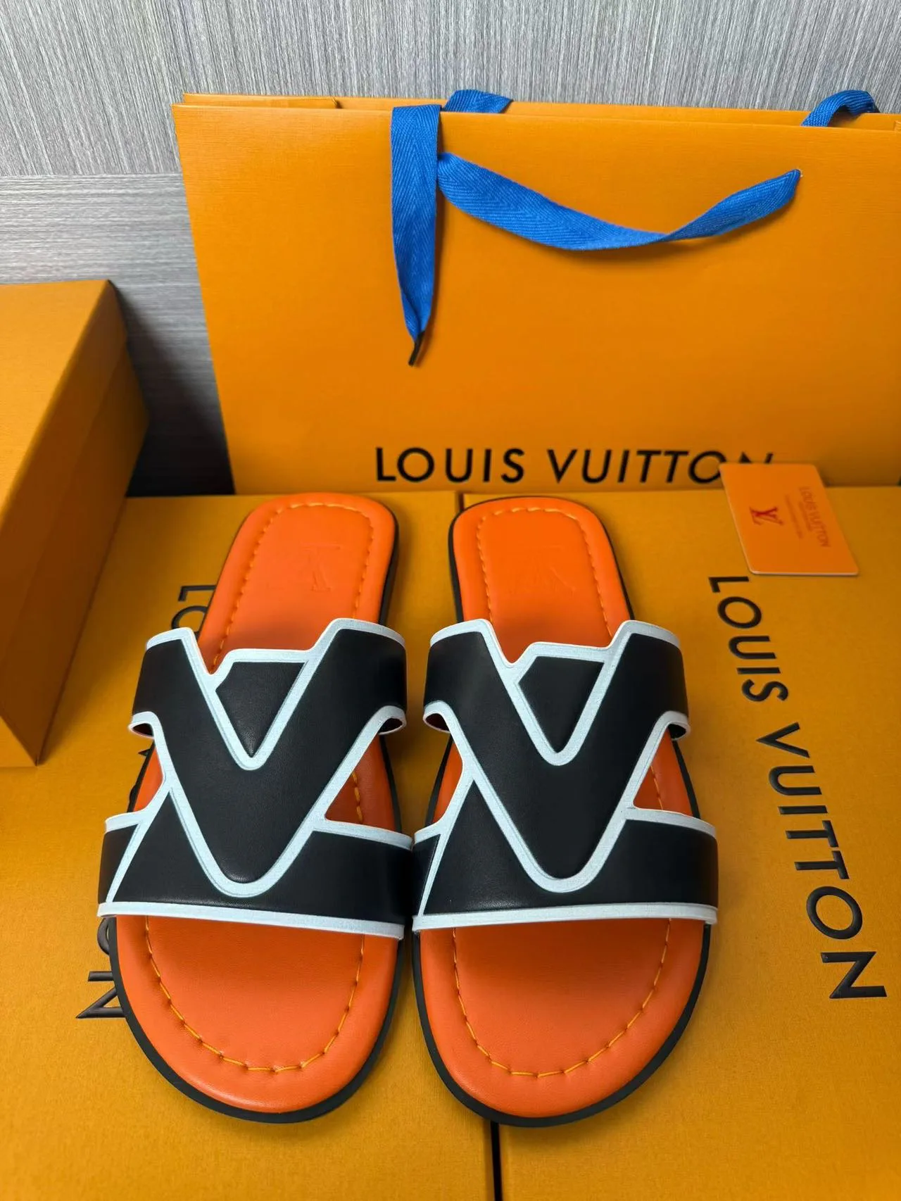 Шлепанцы Женские Louis Vuitton 1845034