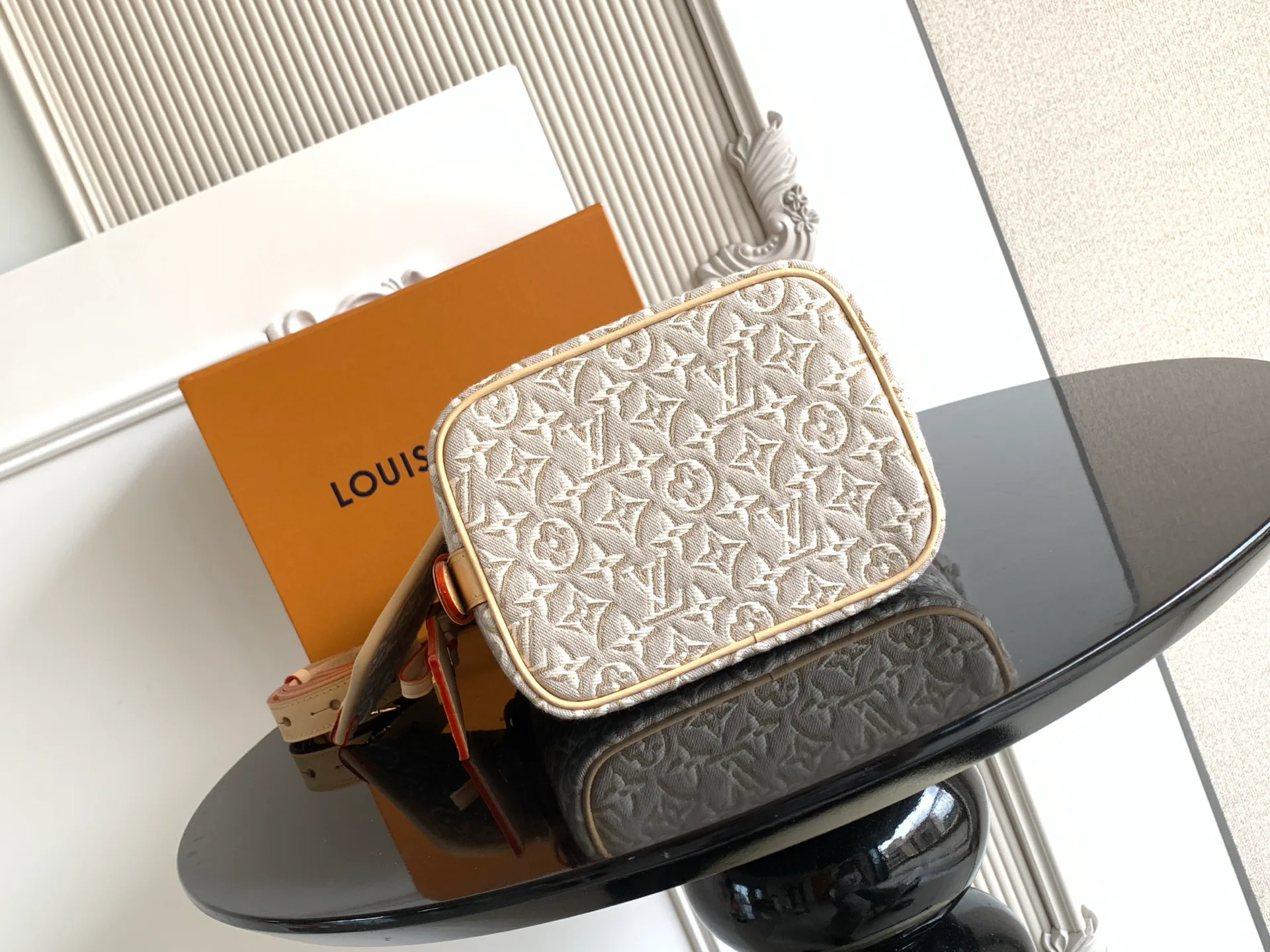 Классические Сумки Женские Louis Vuitton 17427864