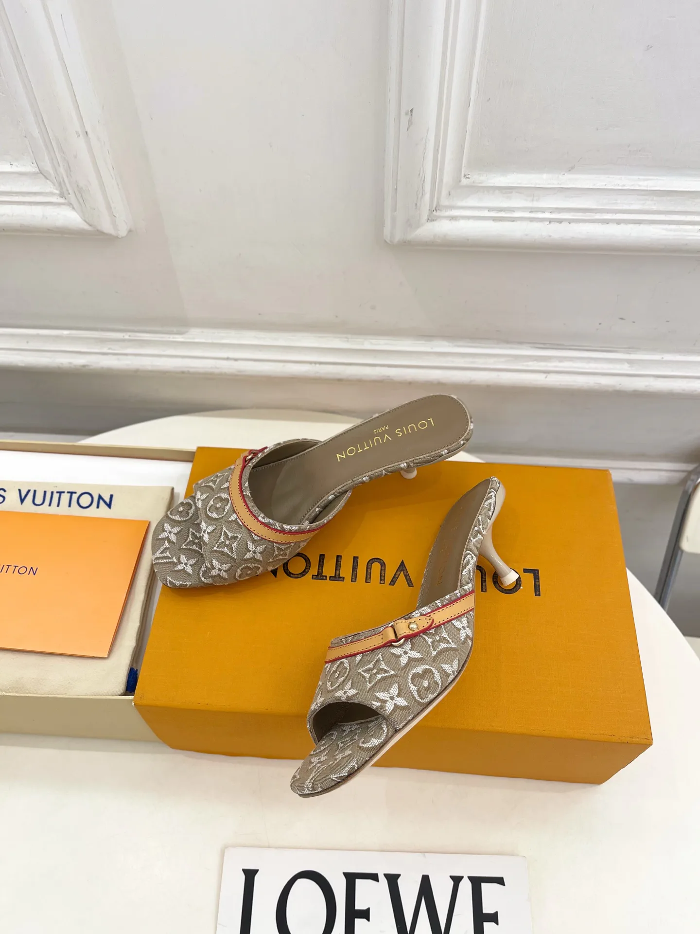 Мюли И Сабо Женские Louis Vuitton 17506939