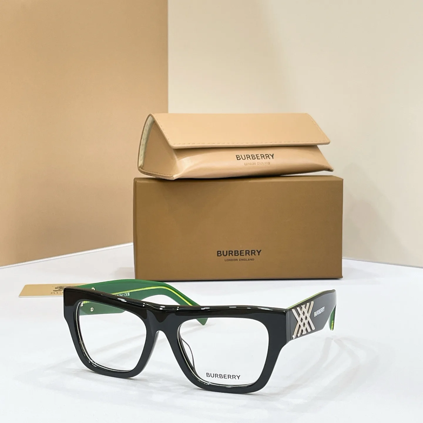 Очки Burberry 16949065