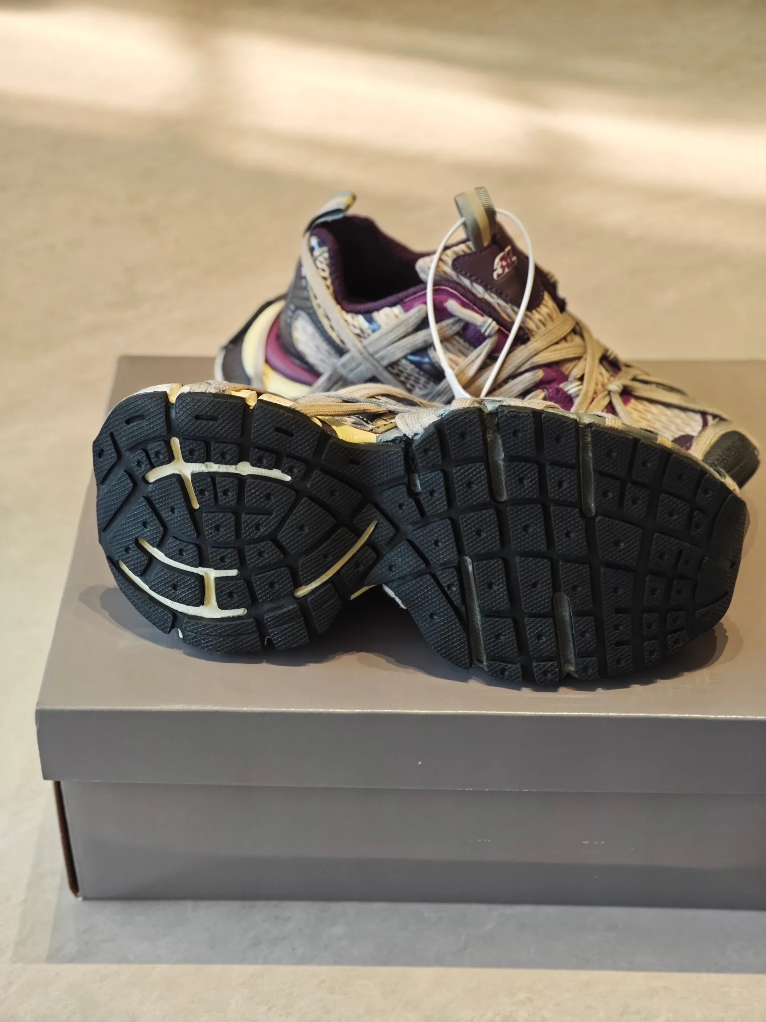 Кроссовки Женские Balenciaga 4624486
