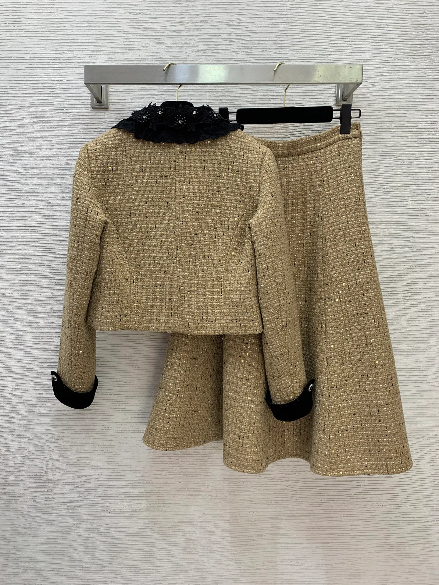 Костюмы Женские Chanel 1565155