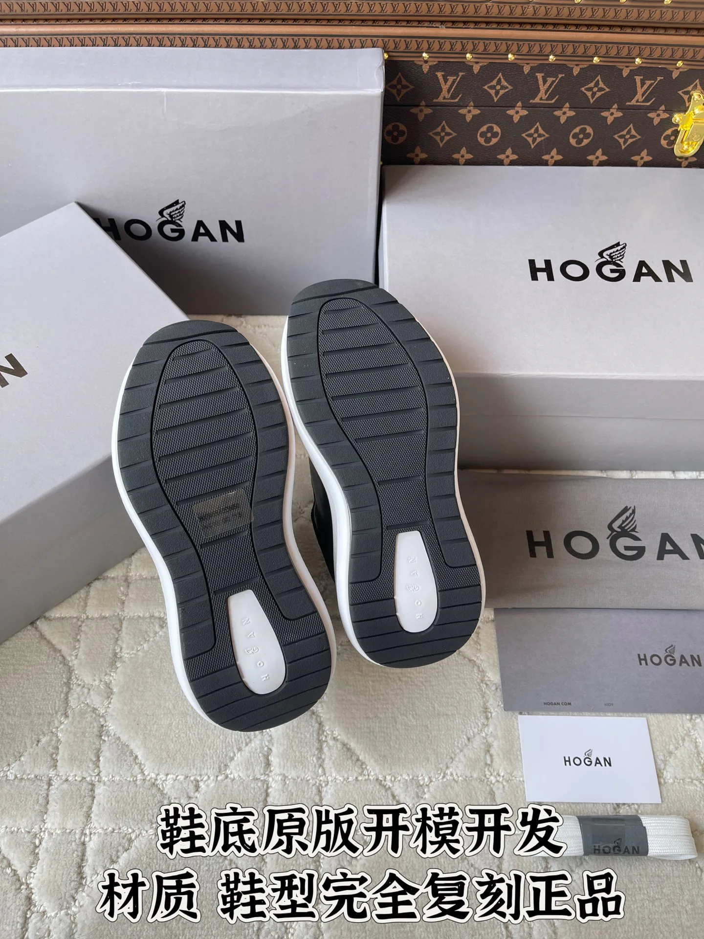 Кроссовки Женские Hogan 18152646