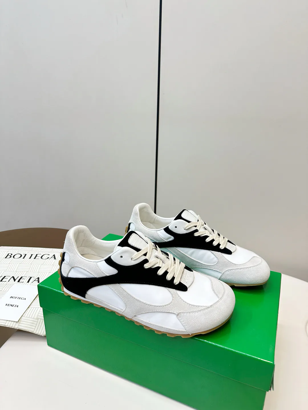 Кроссовки Женские Bottega Veneta 582530