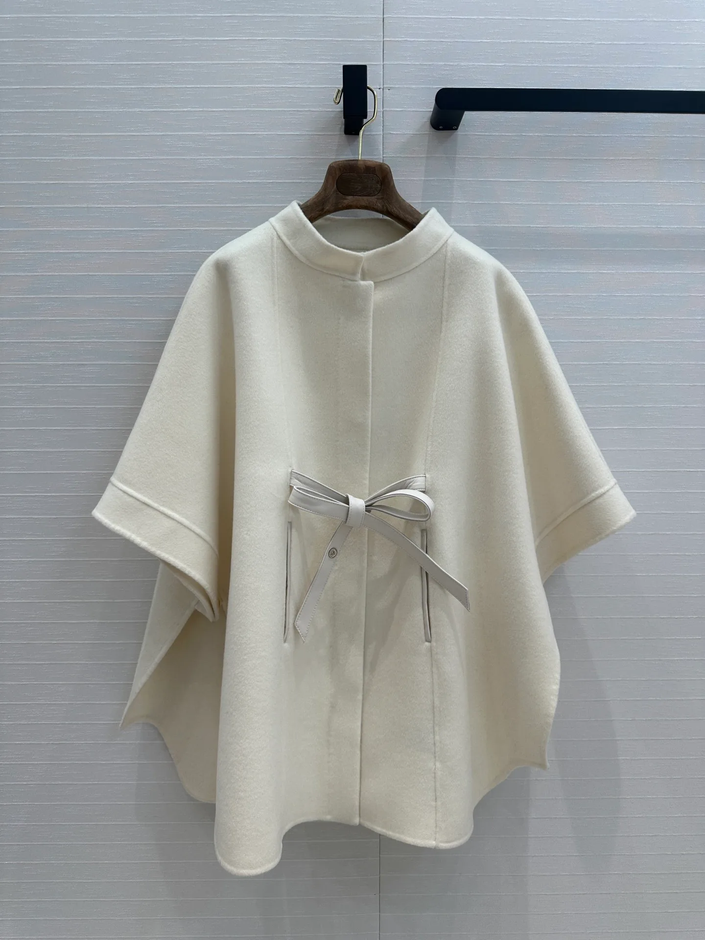 Пальто Женские Loro Piana 19246170