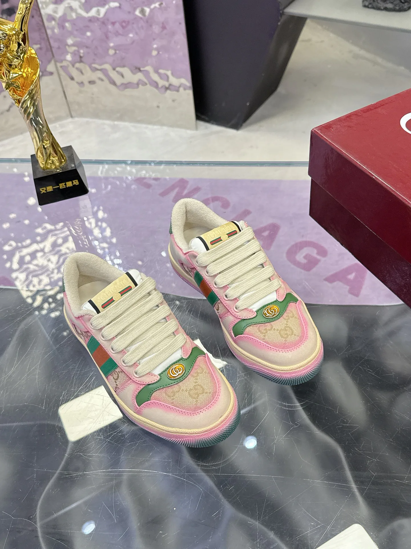 Кроссовки Женские Gucci 17530444