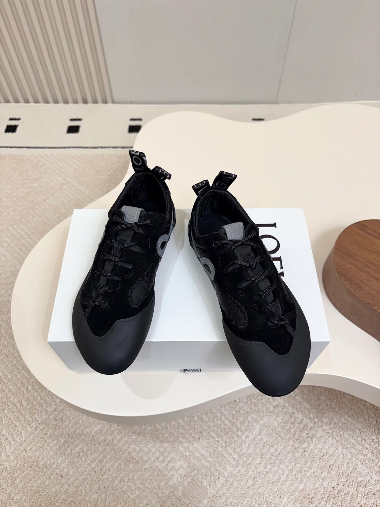 Кроссовки Женские Loewe 18132956
