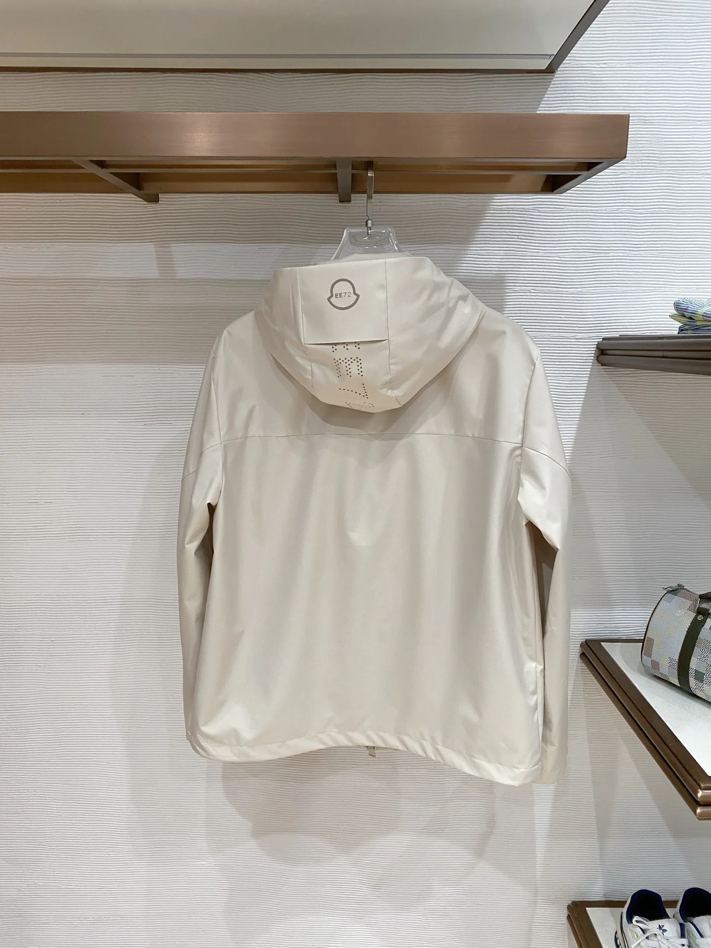 Куртки И Пуховики Женские Moncler 10300296