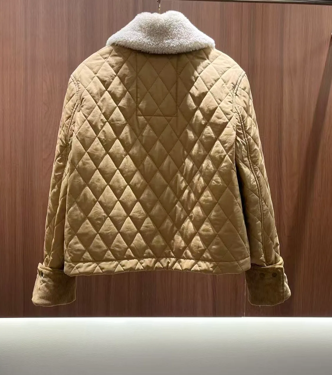 Куртки И Пуховики Женские Burberry 19128802