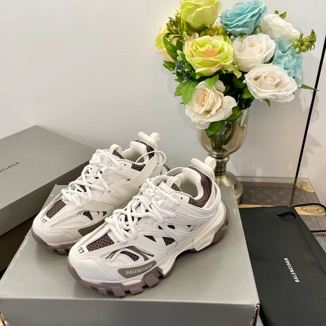 Кроссовки Женские Balenciaga 12656215