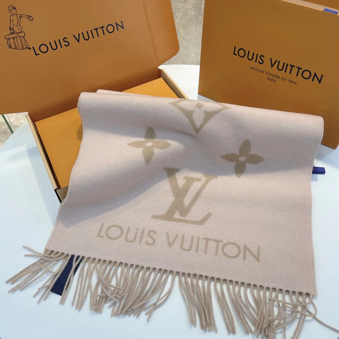 Шарфы Louis Vuitton 5785112