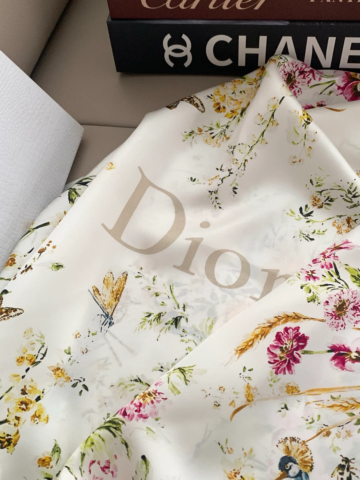Платки Christian Dior 18675516