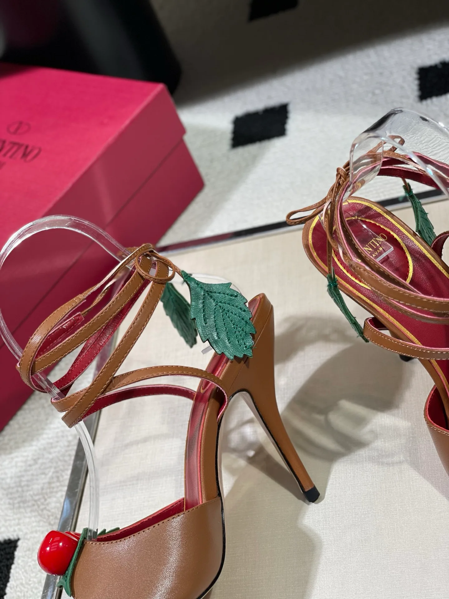 Босоножки Женские Valentino 13189670