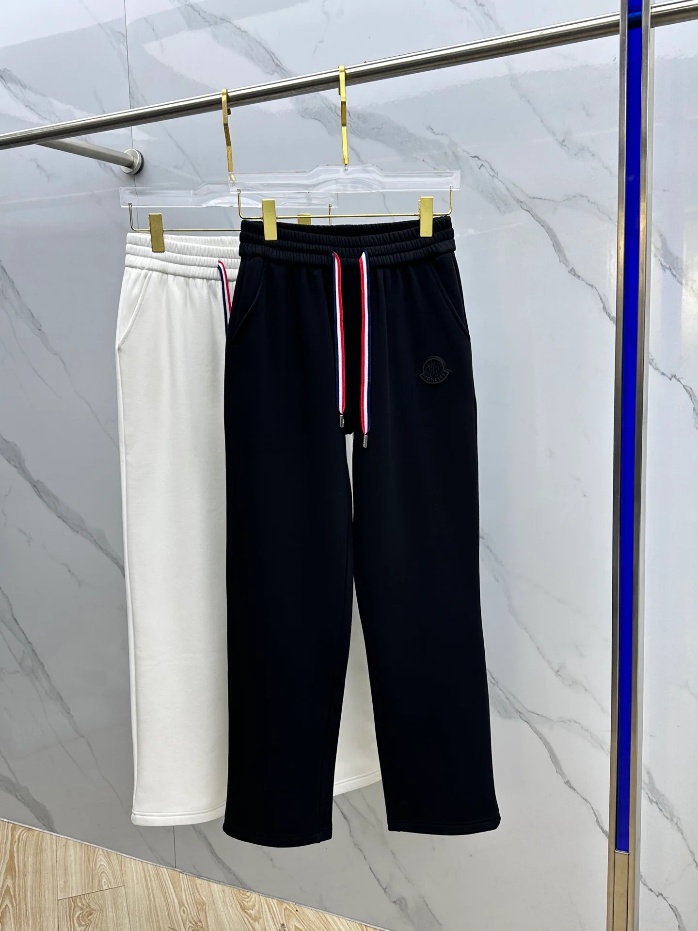 Брюки Мужские Moncler 18246681