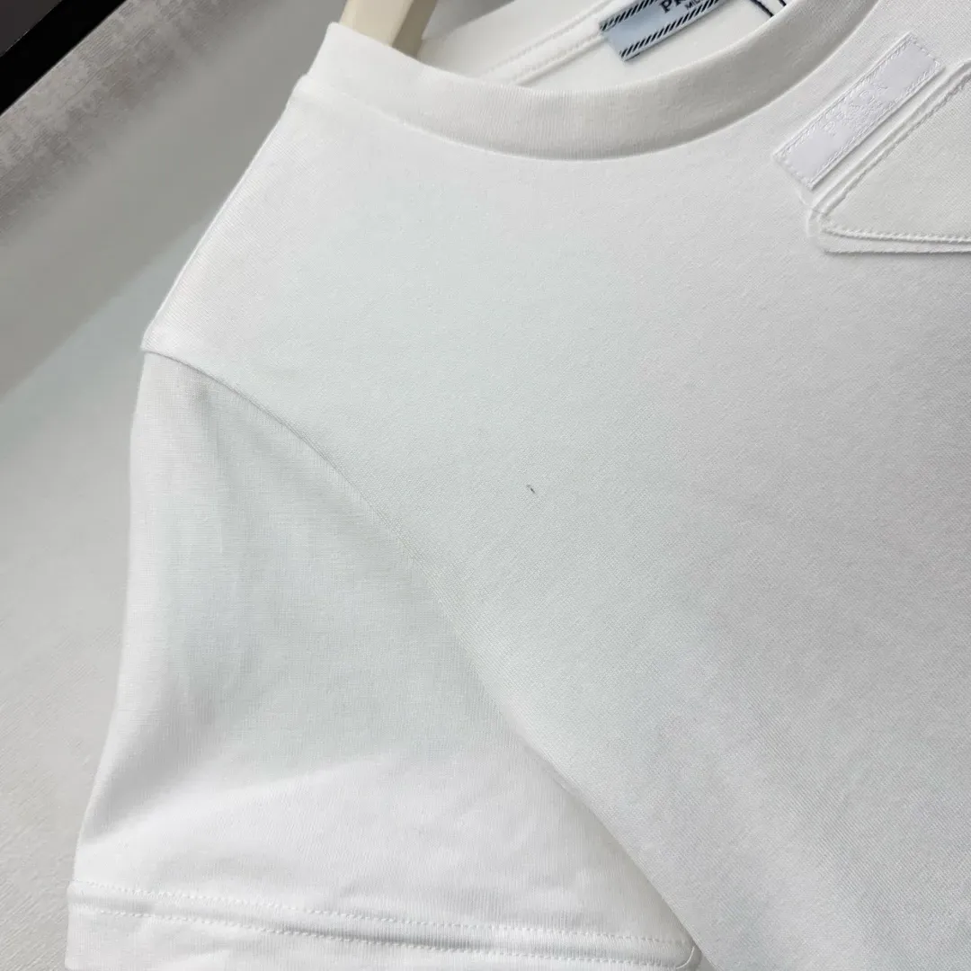 Футболки Женские Prada 3844130