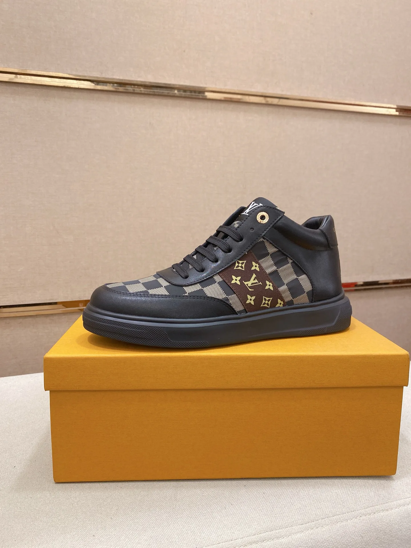 Кроссовки Мужские Louis Vuitton 1132337