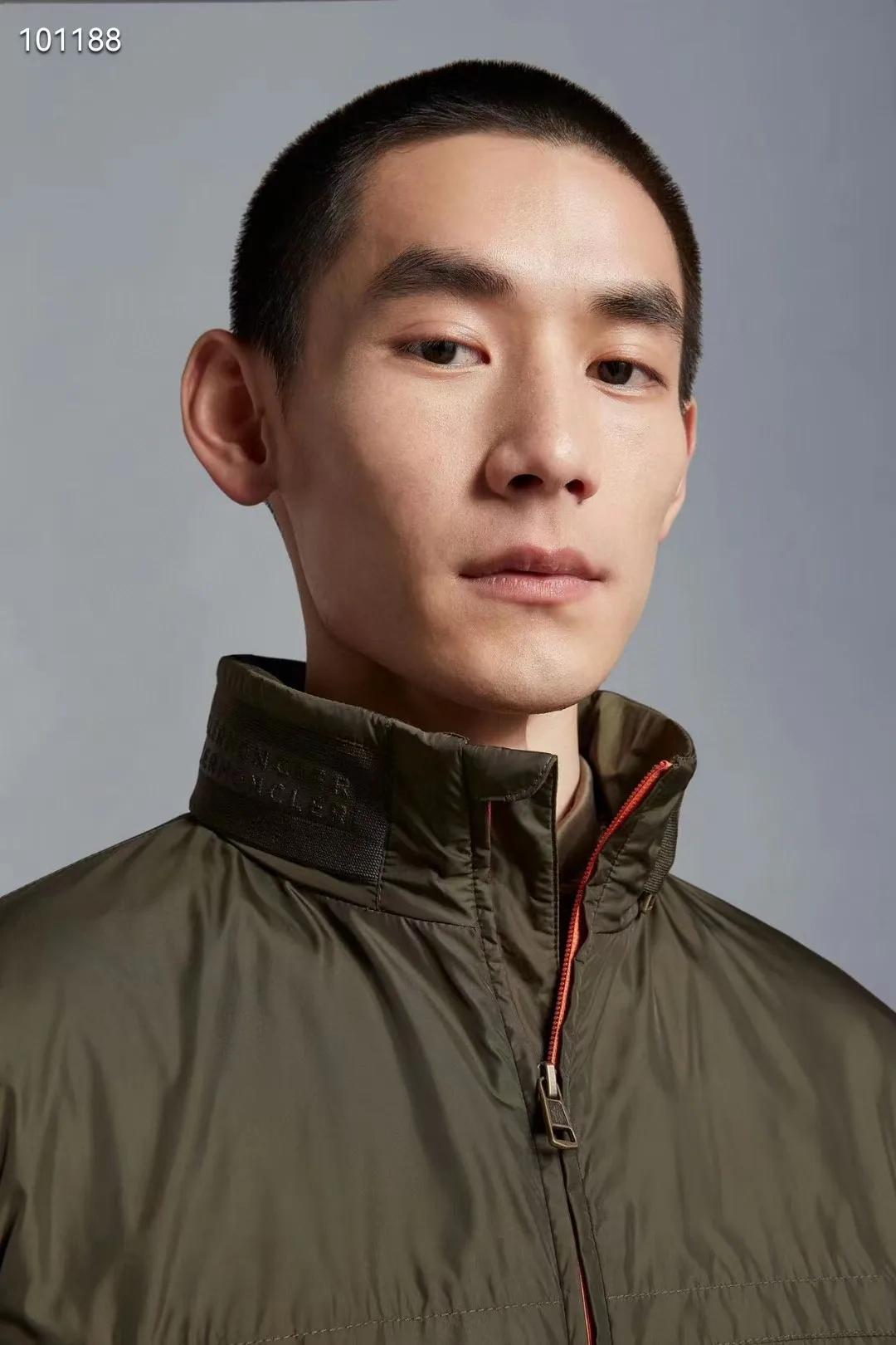 Куртки И Пуховики Мужские Moncler 17285971