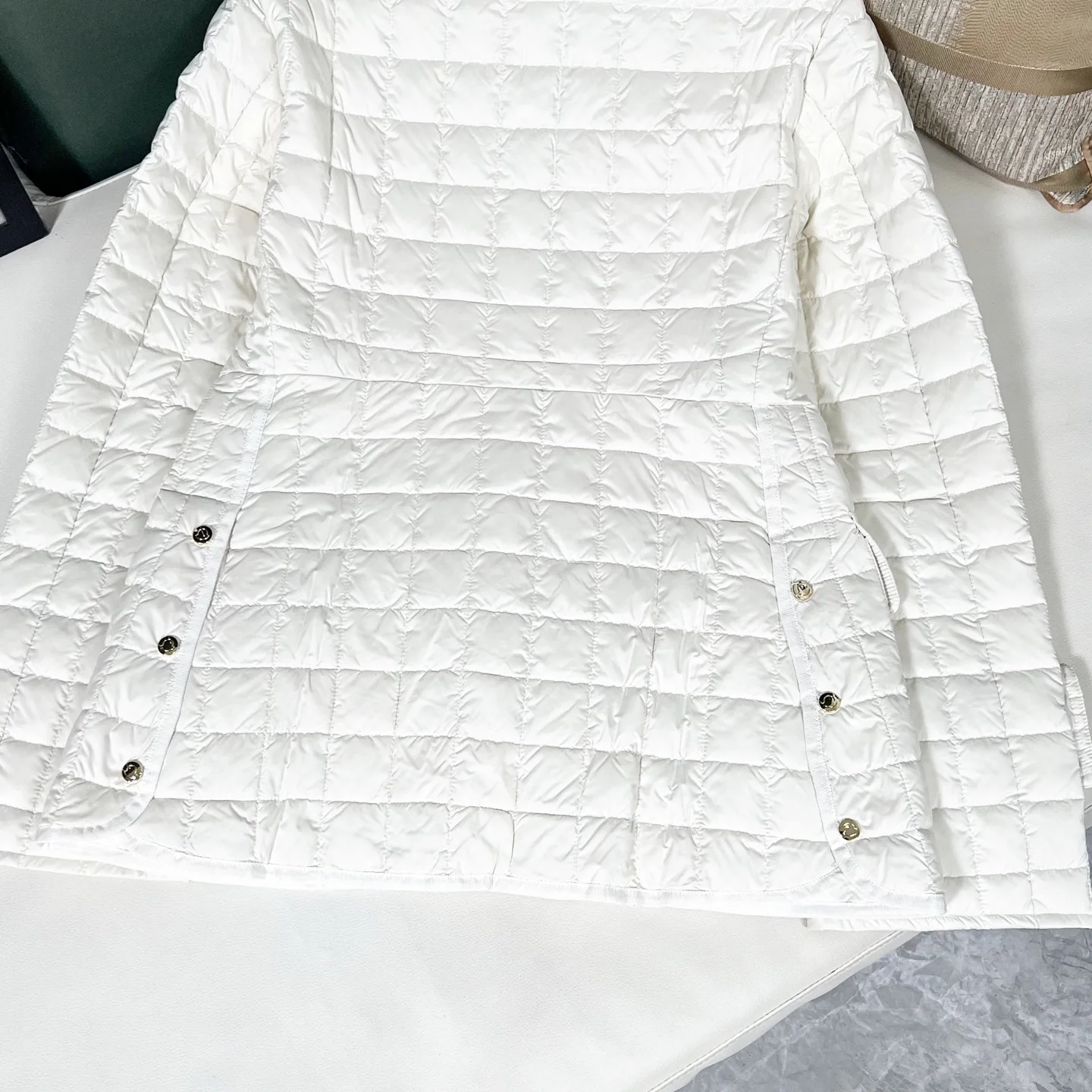 Куртки И Пуховики Женские Moncler 19116423