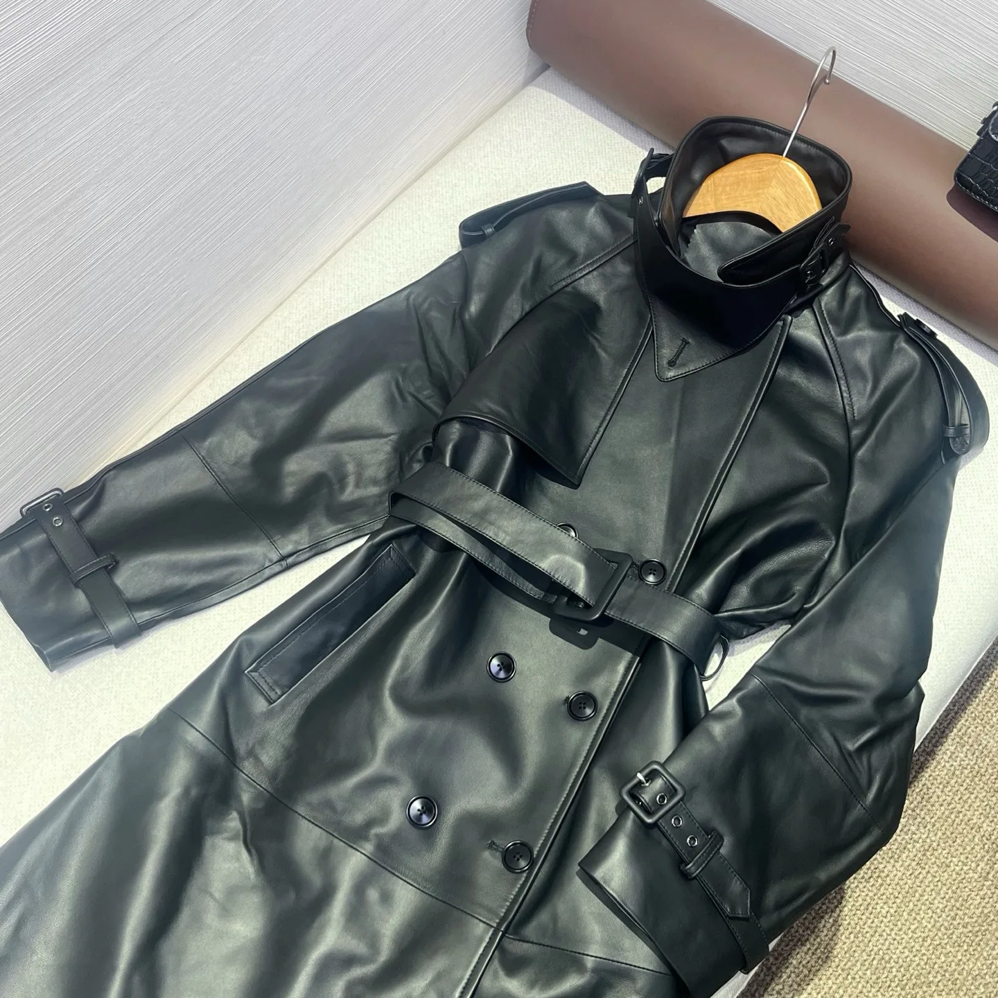 Кожаные Куртки И Дублёнки Женские Saint Laurent 18721291