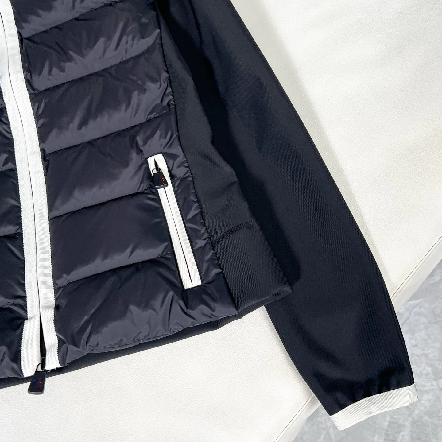 Куртки И Пуховики Женские Moncler 19225029