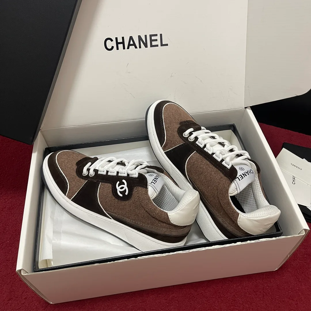 Кроссовки Женские Chanel 18195104