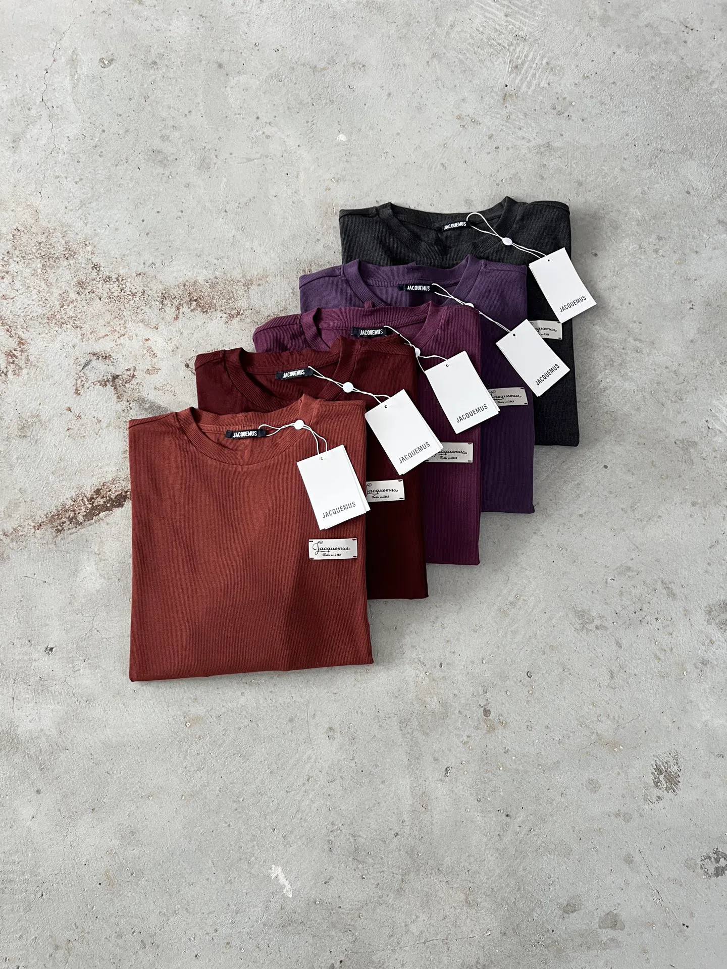 Футболки Женские Jacquemus 19450745