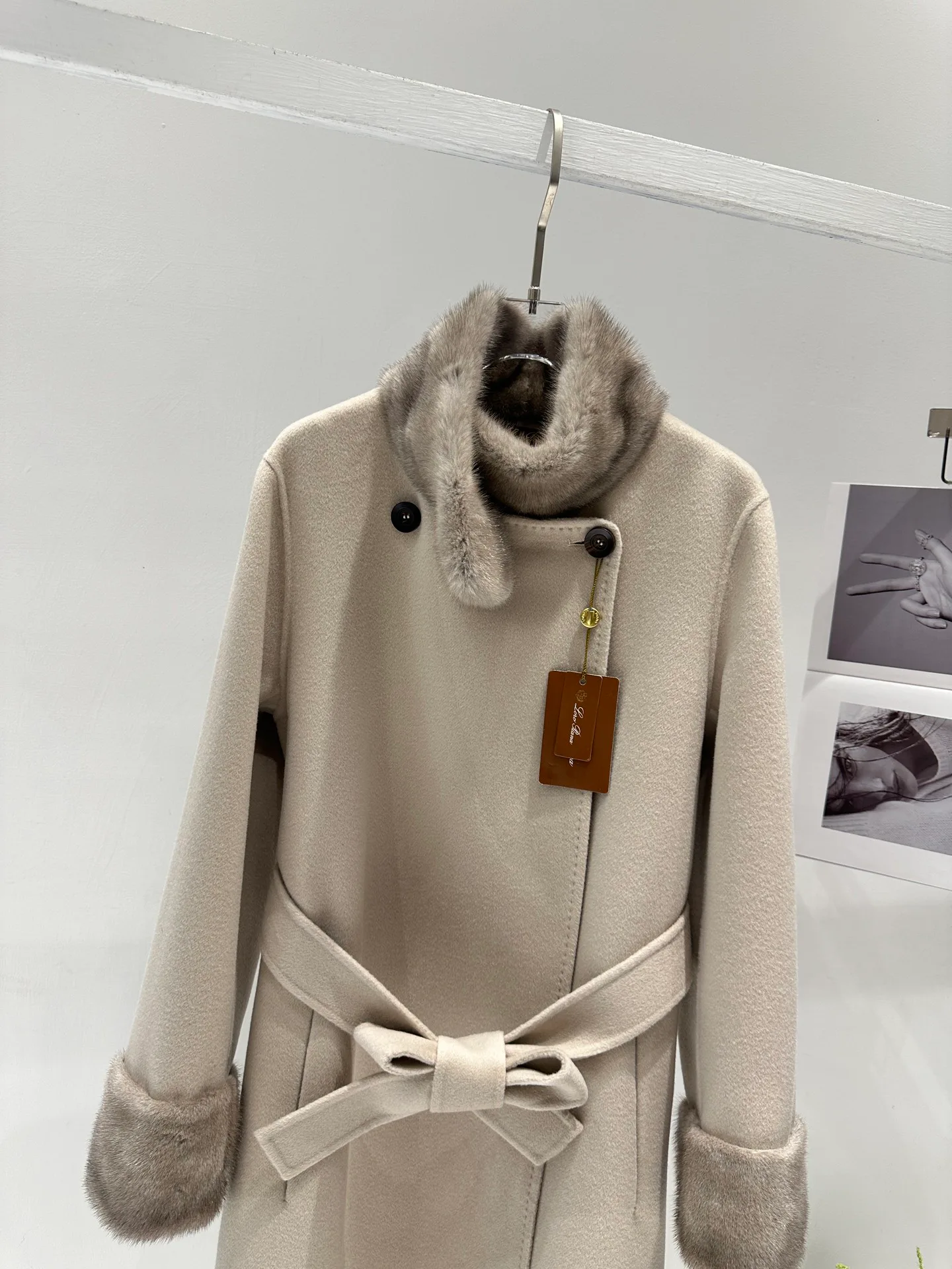 Кожаные Куртки И Дублёнки Женские Loro Piana 4545389