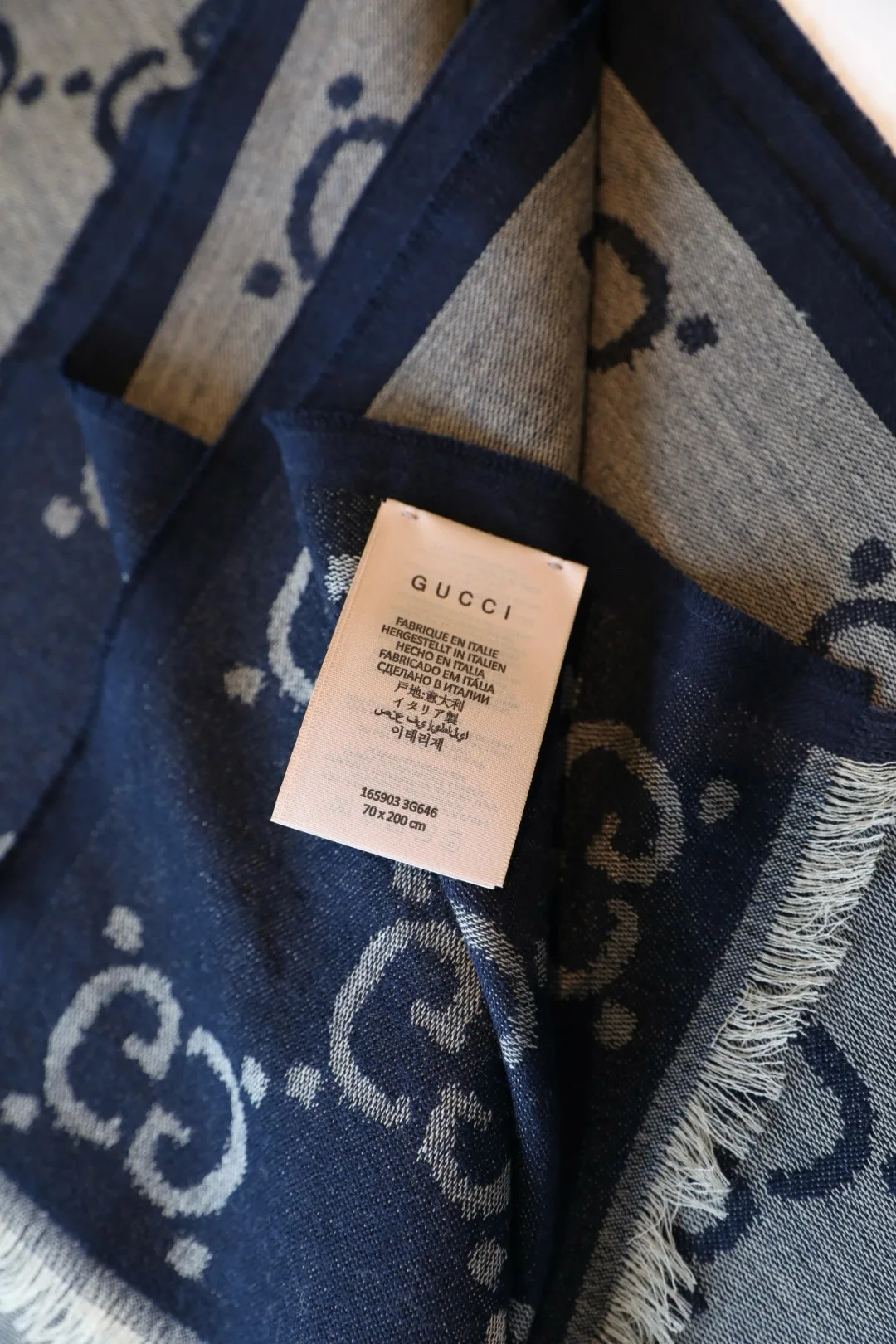 Шарфы Gucci 18265993