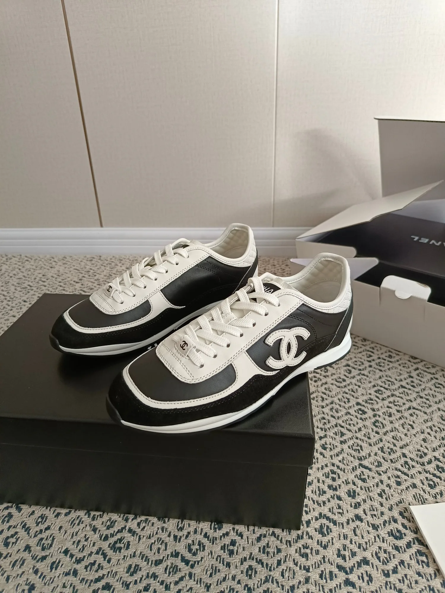 Кроссовки Женские Chanel 18274005