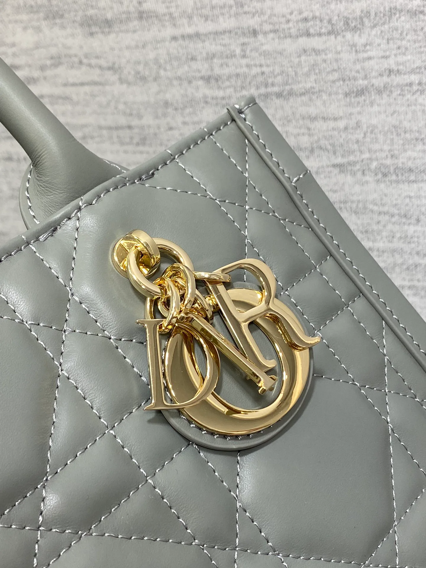 Классические Сумки Женские Christian Dior 17601407