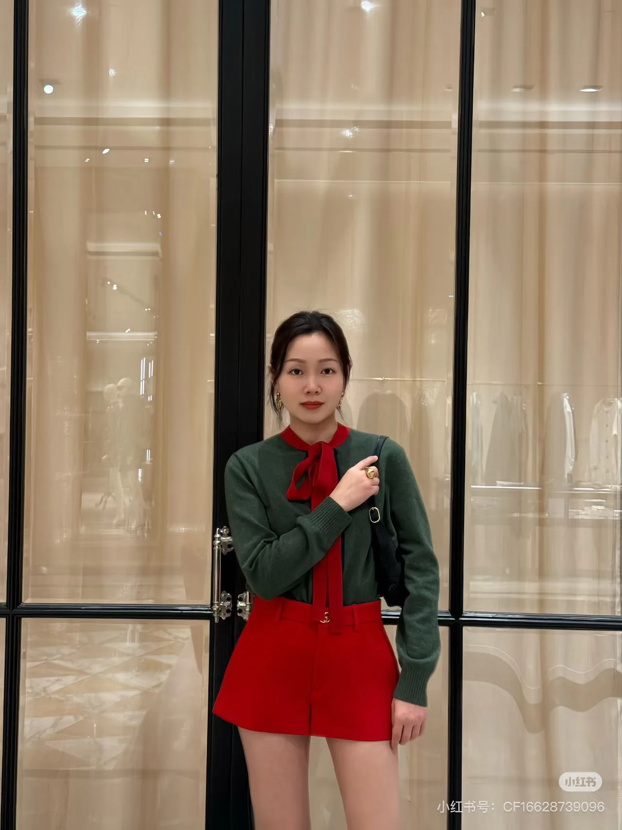 Шорты Женские Gucci 3923047