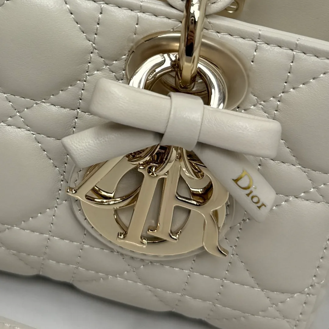 Классические Сумки Женские Christian Dior 17601434