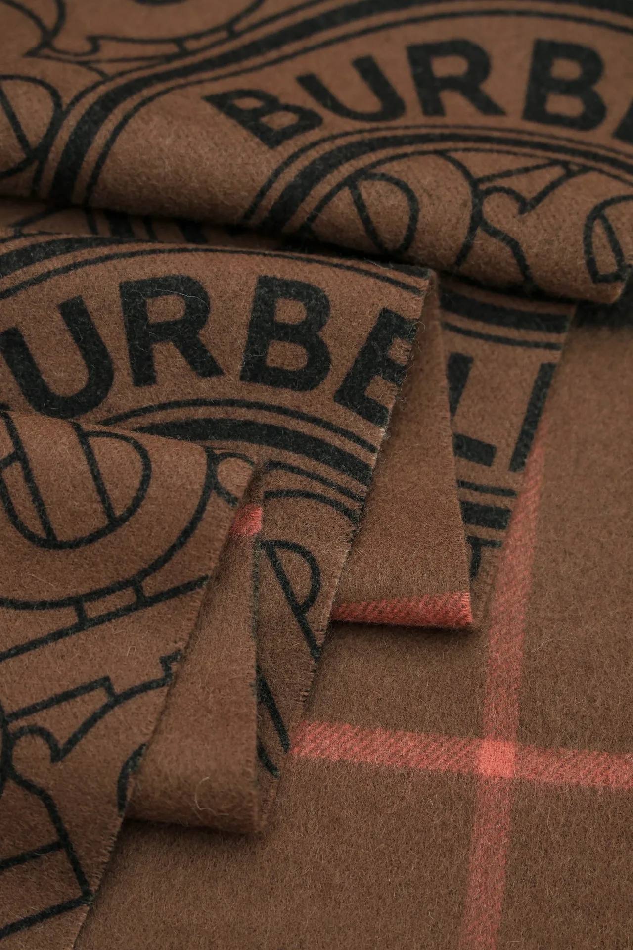 Шарфы Burberry 338231