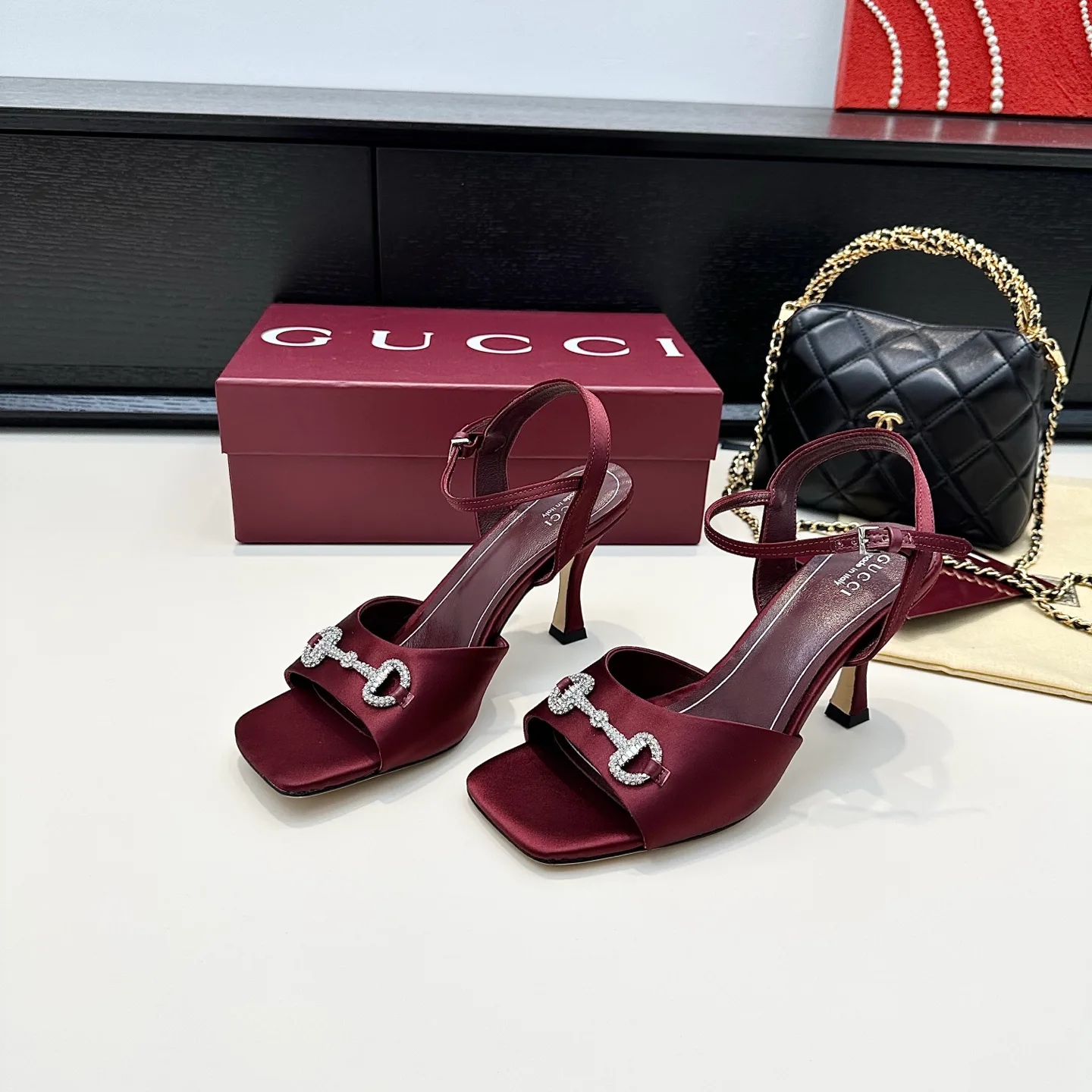 Босоножки Женские Gucci 17614703