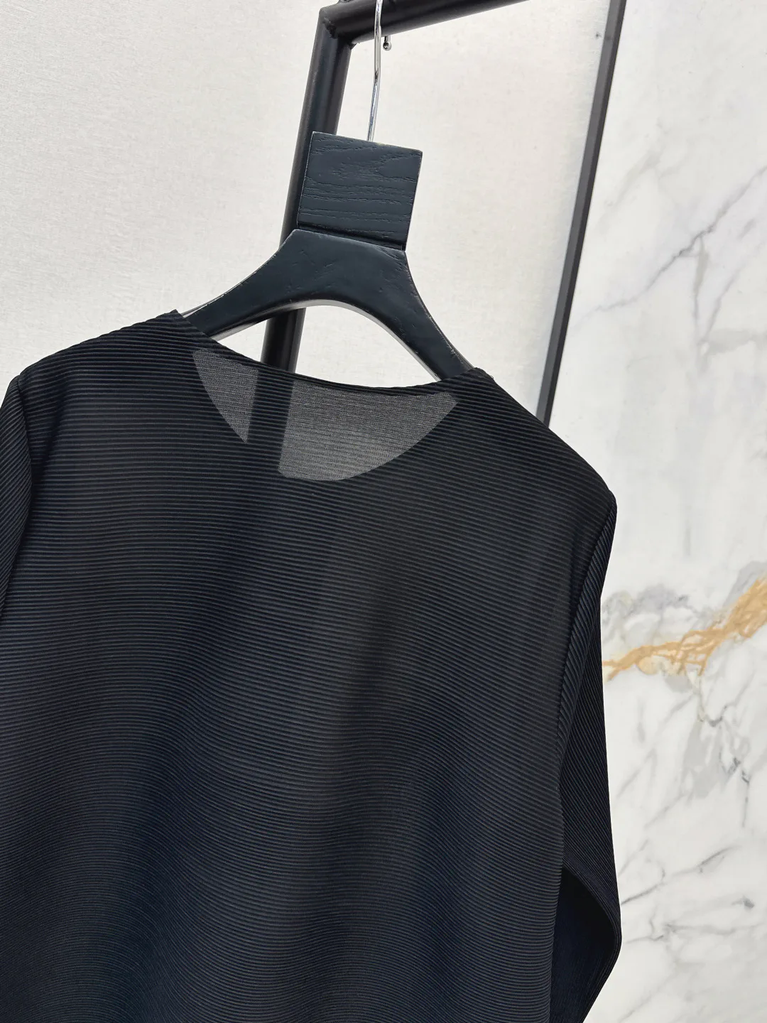 Топы Женские Issey Miyake 10394434